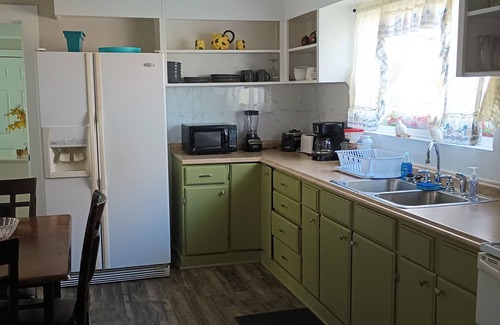 Aransas Pass House | "Country Relaxation" - Come kick your feet up and relax awhile!