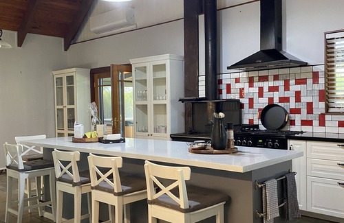 Kirwans Bridge House | Country retreat 4 bedroom on an acre of lush gardens luxury outdoor area.