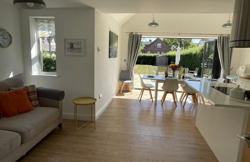 Pershore House | Country retreat for relaxation near Cotswolds, Stratford-upon-Avon and Malvern