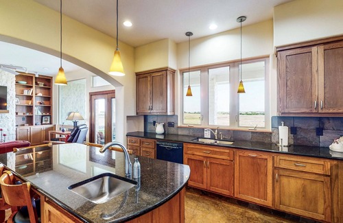 Granger House | Country Retreat | House in Bartlett