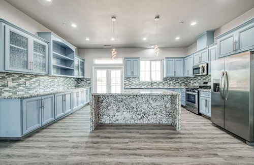 Madera House | Country Retreat in Central Cali. Home of the Sequios & Yosemite.