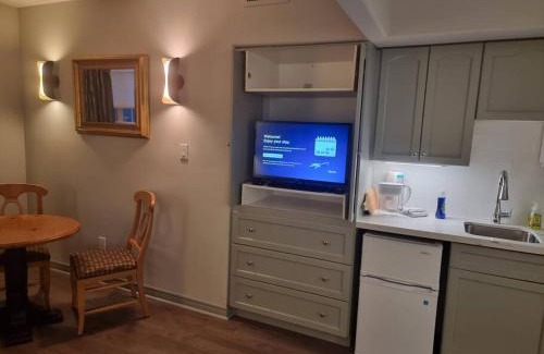 Oro-Medonte Apartment | Country Retreat in Horseshoe Valley with 2 bdrs