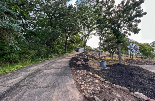 Salem Lakes House | Country Retreat- Salem WI- 4 Bdrm 2.5 Bath