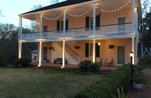 Natchez Apartment | Country Retreat!