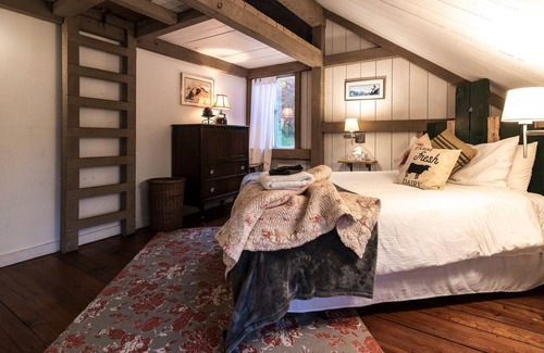 Kent House | Country retreat with stunning views, spectacular pool, unparalleled privacy!