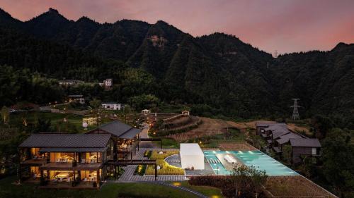 Wulingyuan House | Country Retreats Zhangjiajie Manson Resort