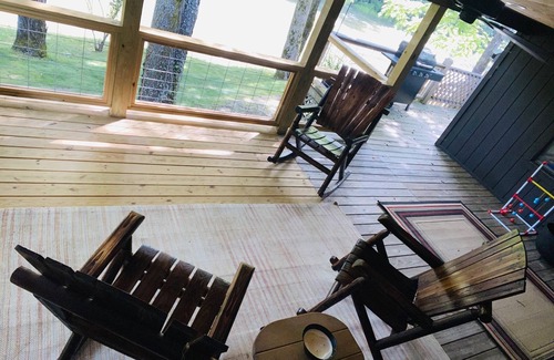 Murphy House | Country River Cabin