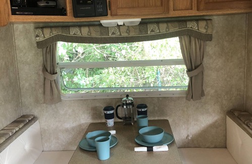 Cold Spring House | Country RV Getaway on Your Own Beautiful Grassy Field
