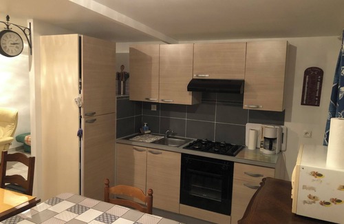 Notre-Dame-de-Cenilly Apartment | Country studio