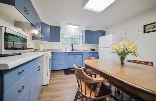 Jackson House | Country Setting & Views - Garage Parking - Fast Wifi