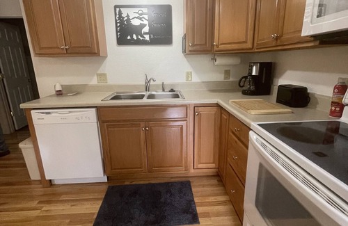 Sevierville Apartment | Country Setting with Cozy One Bedroom Unint