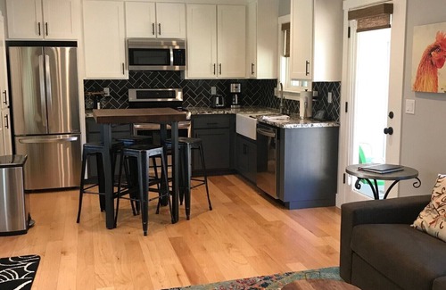 Sonoma Cottage | Country Setting with Private Hot Tub!