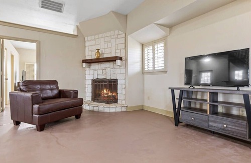 Weston House | Country side at Melissa Ranch for Events & Gathering.
