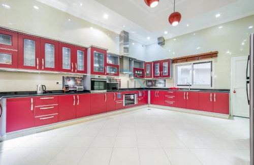 Bidya Apartment | Country-side Farm Villa Best for Group Gatherings by Deluxe Holiday Homes