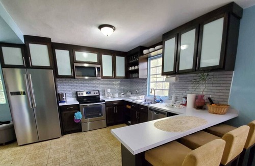 Vega Baja House | Country side - sleeps up to 36 - 13 Beds, 6 Sofa
