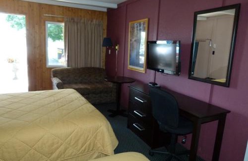Arnprior Hotel | Country Squire Motel