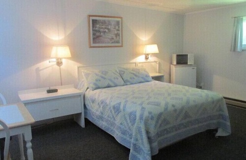 Littleton Hotel | Country Squire Motel