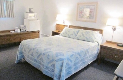 Littleton Hotel | Country Squire Motel