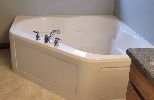 Fremont Other | Country Sunrise Vacation Home. Close to Cedar Point and Lake Erie Islands