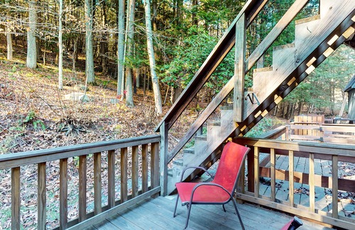 West Hartford House | Country townhome - mountain view - walk to Village of Quechee - near Club & golf