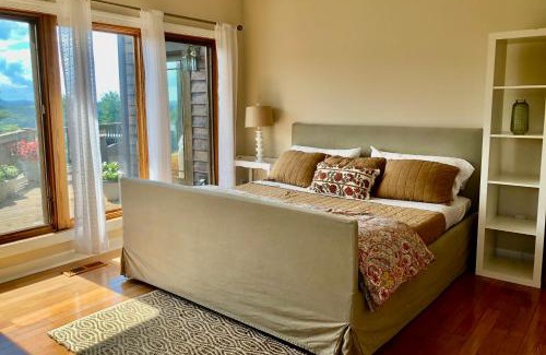 Laurel Fork Ski Chalet | Country vacation home