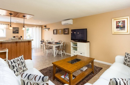 Carlton Cottage | Country View Cottage #1