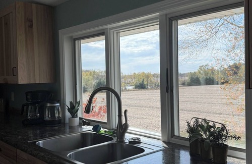 Liberty Mills House | Country View Retreat - 3 bedroom, Private family-friendly home