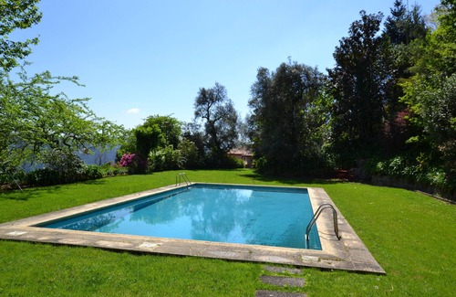 Calvos Cottage | Country villa with private pool near Guimarães