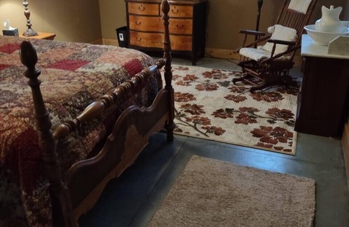 Fremont County House | +Country/western home, 35 minutes from Omaha, NE