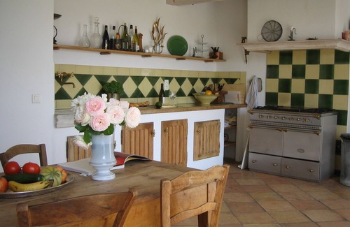 Saint-Romain-en-Viennois Villa | Countryhouse with Pool in Vaison-la-Romaine