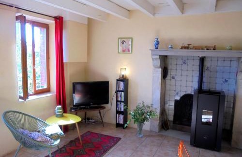Saint-Julien-la-Genete House | Countryside Stay with your pets