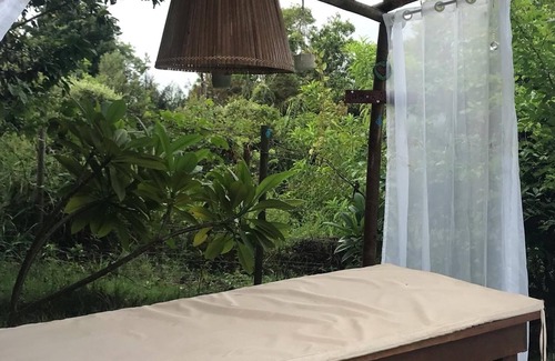 Acu da Torre Cottage | Countryside and sea in Praia do Forte, amazing sunset over Lagoa Aruá