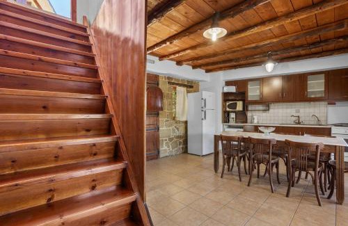 Tsourouniana Apartment | Countryside Apartment 1 with Shared Swimming Pool