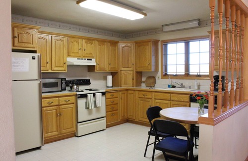 Middleton House | Countryside Beauty - Min to Madison/Perfect for families/Events&Dogs! Lrg yard