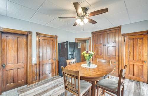 Biggsville House | Countryside Biggsville Home w/Yard, Dogs Welcome!