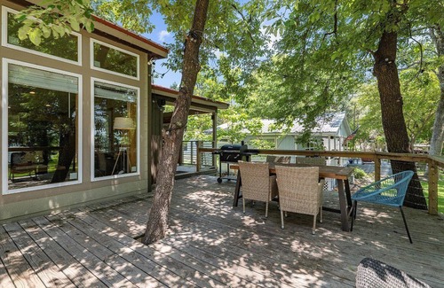 Quinlan House | Countryside Cabin on Lake Tawakoni - w/Lakeview. Pet-Friendly!n
