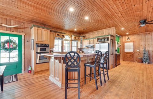 North Carolina Piedmont Cabin | Countryside Cabin Rental ~ 10 Mi to Wadesboro!