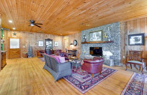 North Carolina Piedmont House | Countryside Cabin Rental about 10 Mi to Wadesboro!