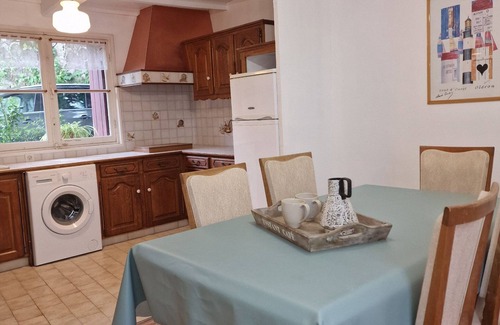 Saujon House | Countryside close to beaches and tourist attractions