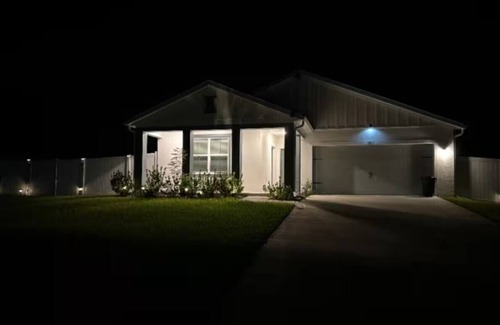 Ocala House | Countryside Comfort at Ocala Oaks
