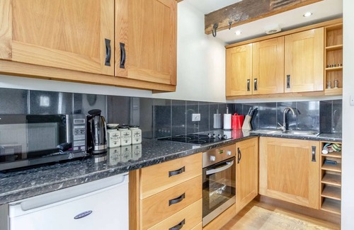 Dronfield Cottage | Countryside cottage on the edge of the Peak District
