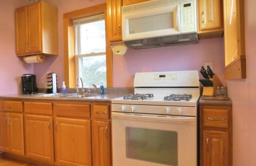 Bangor House | Countryside Escape - 10 minutes from downtown South Haven!