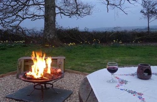 Barnstaple Apartment | Countryside escape The Oaks Nr Barnstaple Devon