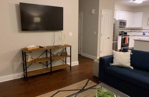 Trenton House | Countryside Escape with free wifi, in house laundr