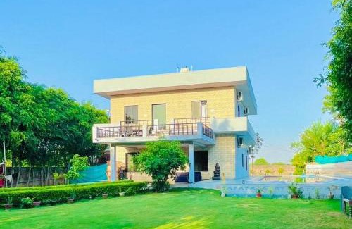 Taoru Villa | Countryside farm with luxurious swimming pool