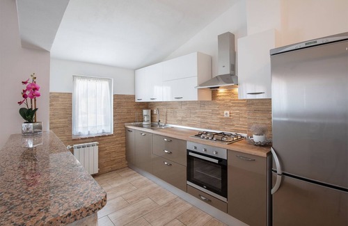 Sajini Apartment | Countryside holiday apartment for 6 persons, tranquil village retreat