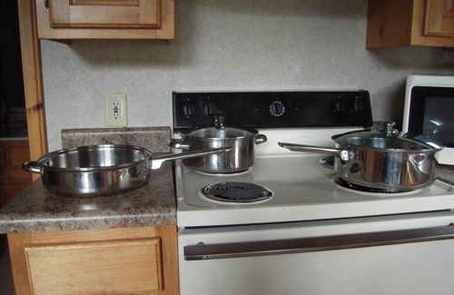 Gatlinburg - Pigeon Forge Cabin | Countryside in Country Pines