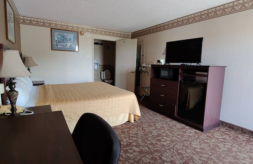 Idabel Hotel | Countryside Inn & Suites