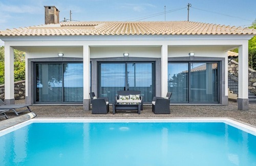 Porto Moniz Cottage | Countryside Nest by Madeira Sun Travel