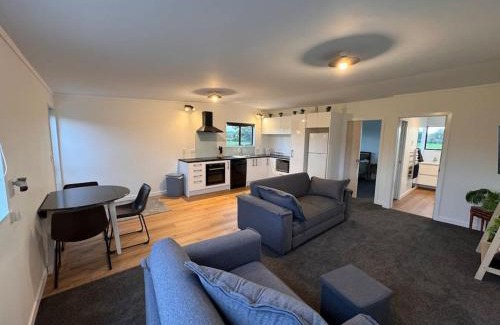 Tamahere House | Countryside peace and comfort ,